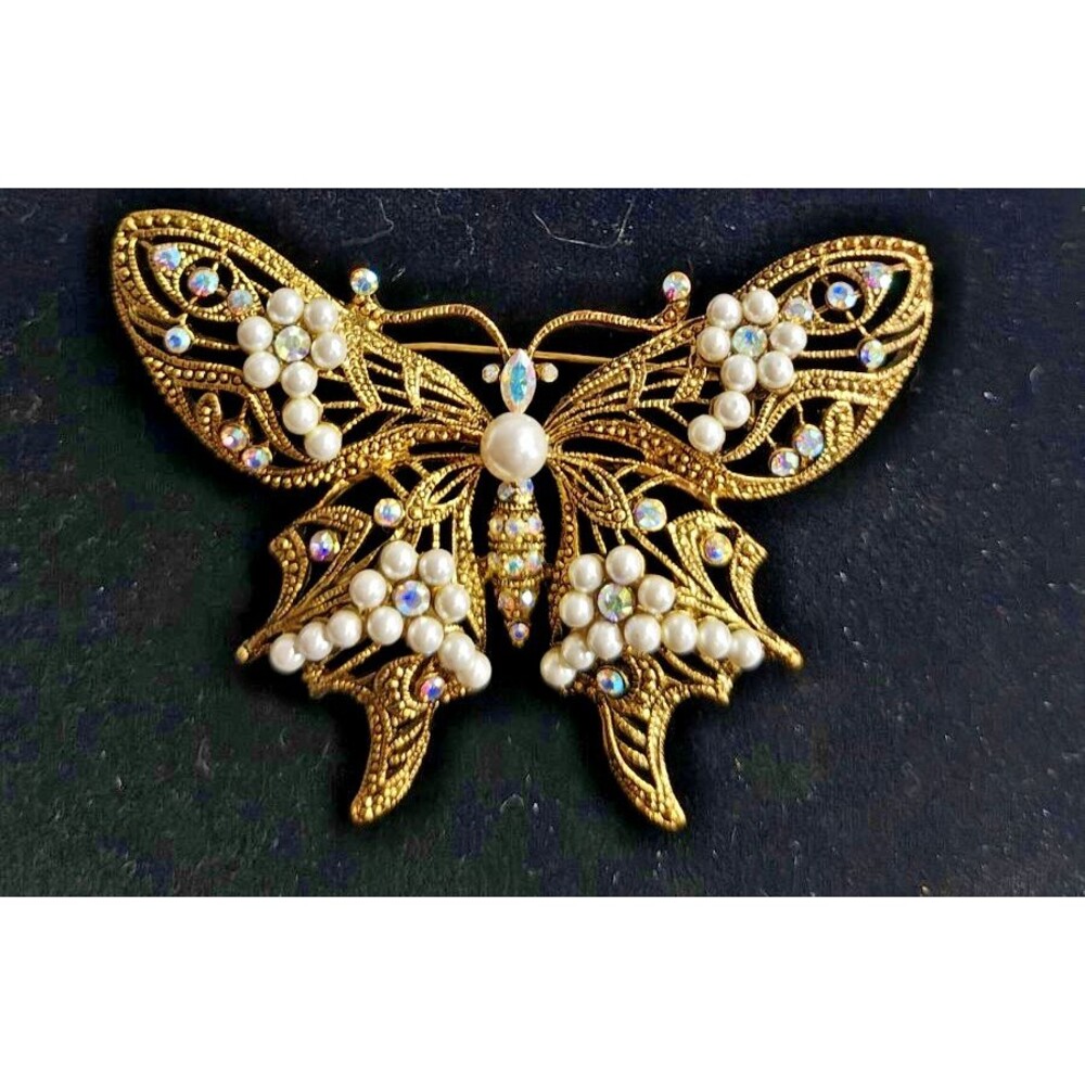 Brooch Butterfly Vintage Gold Tone Clear Rhinestones and Faux Pearls